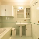 Διαμέρισμα Casa Cavina, Ampia Con Giardino E Garage *