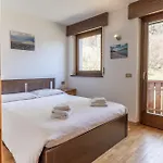 Διαμέρισμα Casa Cavina, Ampia Con Giardino E Garage Venas